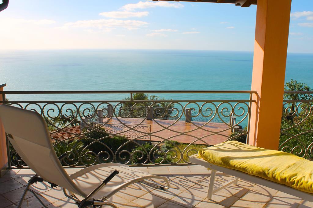 B&B Le Palme Ameglia Bagian luar foto
