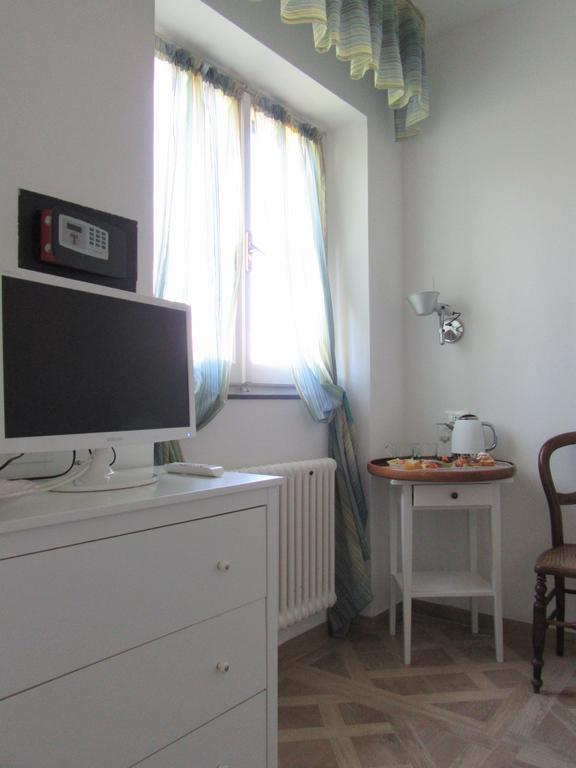 B&B Le Palme Ameglia Bagian luar foto