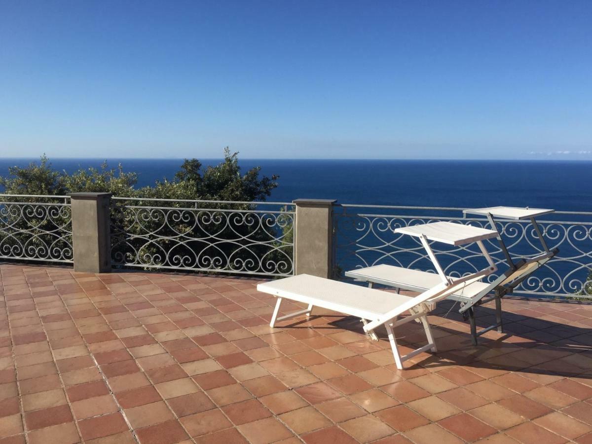 B&B Le Palme Ameglia Bagian luar foto